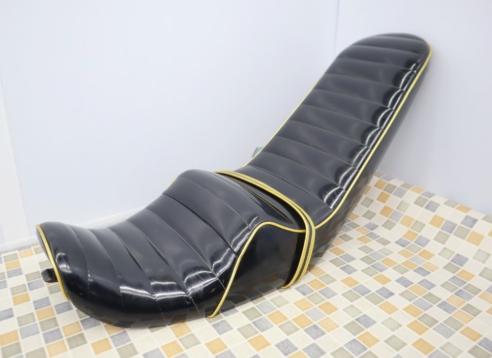 ∫ 高さ約40cm｜ゼファー400 三段シート ｜Kawasaki カワサキ 53001
