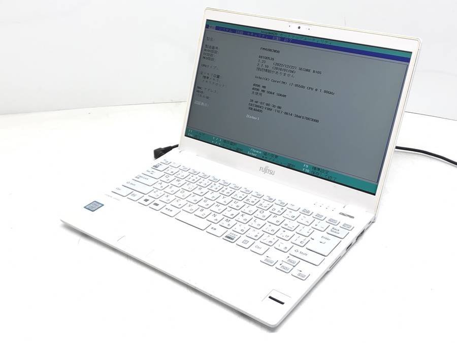 FUJITSU FMVU9B3WDB LIFEBOOK UH90/B3 Core i7 8550U 1.80GHz 4GB