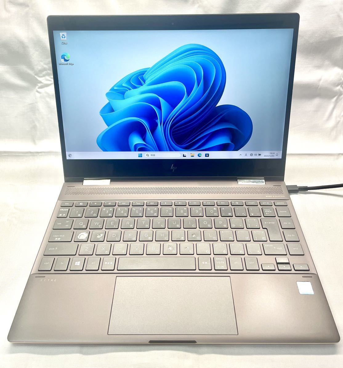 Spectre 13 Core i7-8550U/16GB/SSD512GB Spectre HP x360 8th Gen. 0