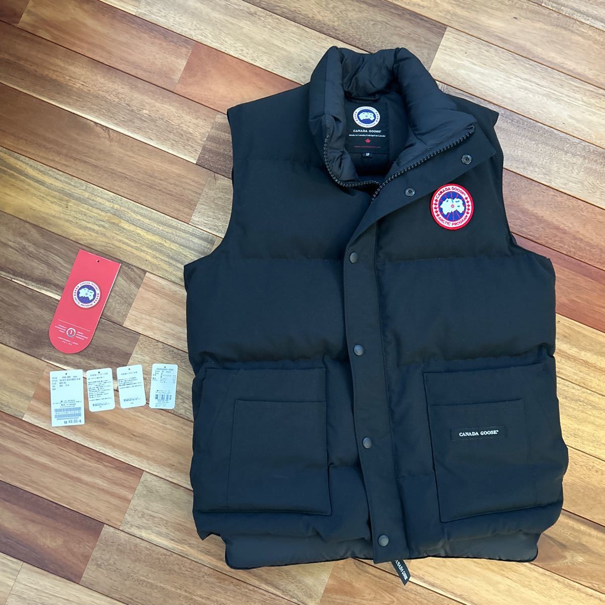 カナダグース　フリースタイルベスト　ダウンベストCANADA GOOSE FREESTYLE 