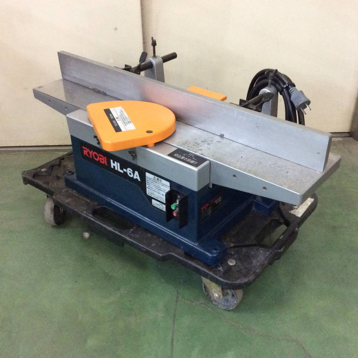 小型手押カンナ リョービ RYOBI HL-6A 中古品リョービ(RYOBI) HL-6A 