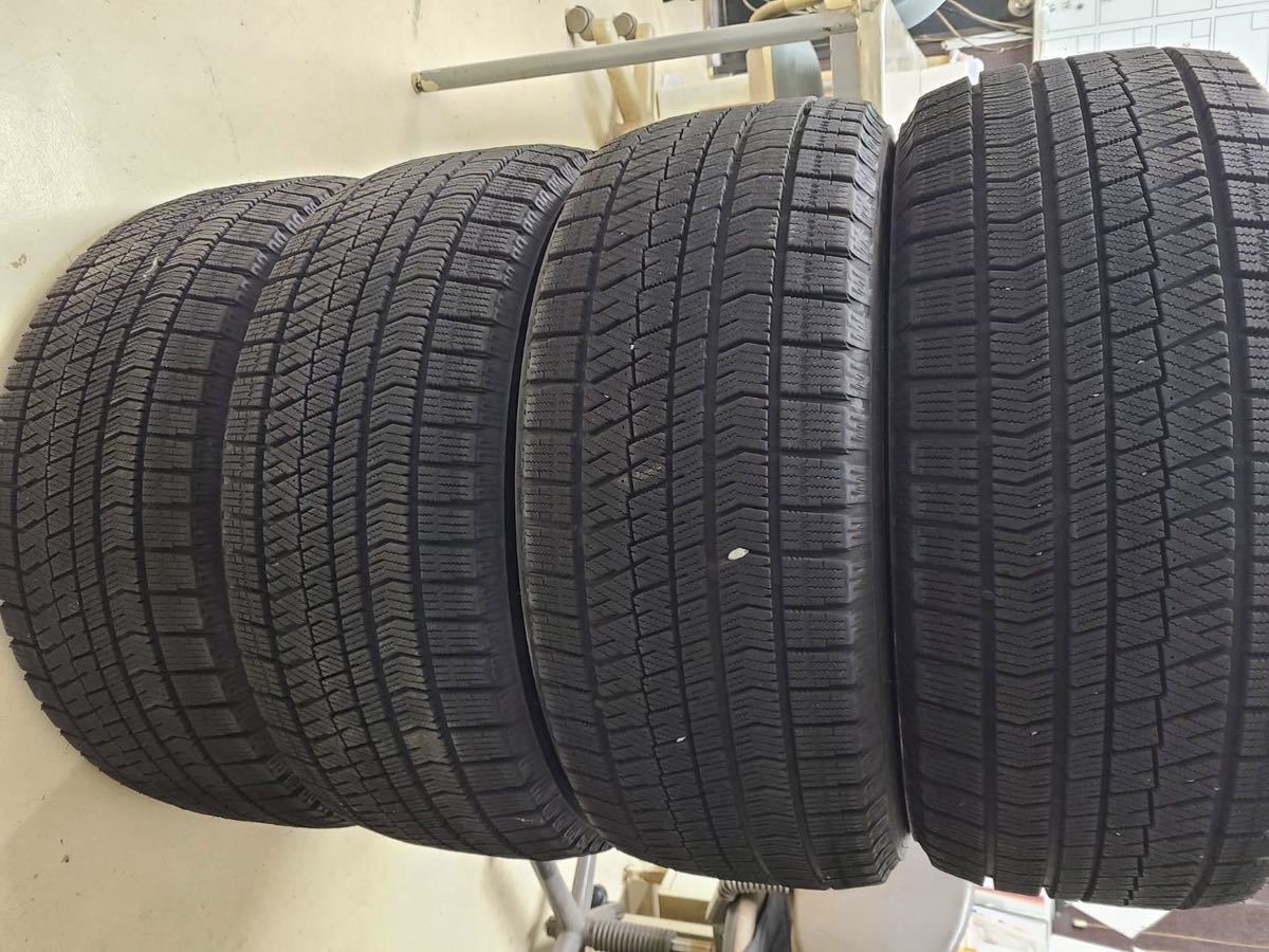 20年製 235/50R18 97Q ブリヂストン BLIZZAK VRX2 4本 スタッドレス 送料無料ではなく着払い発送