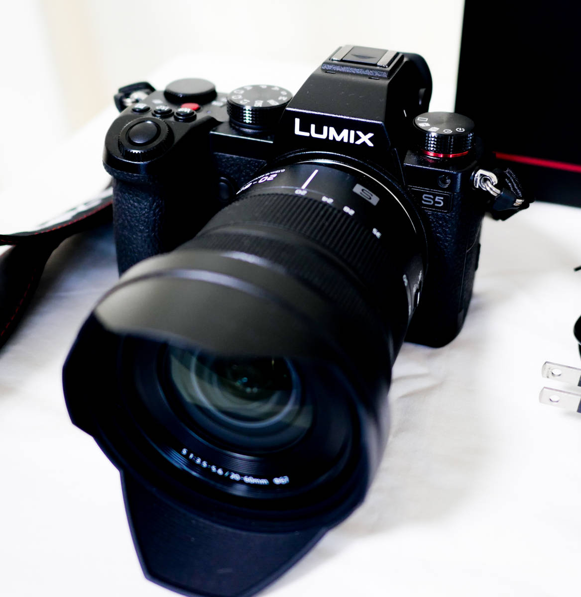 LUMIX DC-S5K-K 標準ズームKレンズキット☆極美品