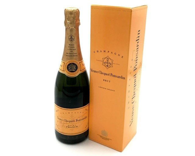 Veuve Clicquot ヴーヴクリコ イエローラベル ブリュット シャンパ-ニュ ピノ・ノワール/シャルドネ/ピノ・ムニエ 750ml 12% 化粧箱あり イエローラベル ヴーヴクリコ ブリュット 泡ラヴァーズ 送料無料》シャンパン ハーフボトル