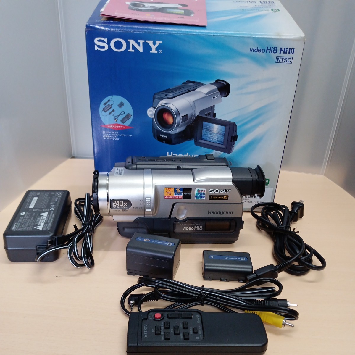 y120725r SONY　ソニー　CCD-TRV96K　ビデオカメラレコーダー 