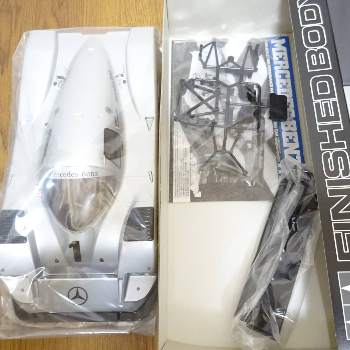 タミヤ 1⁄10電動RCレーシングカー 1990メルセデス・ベンツ C11 新品