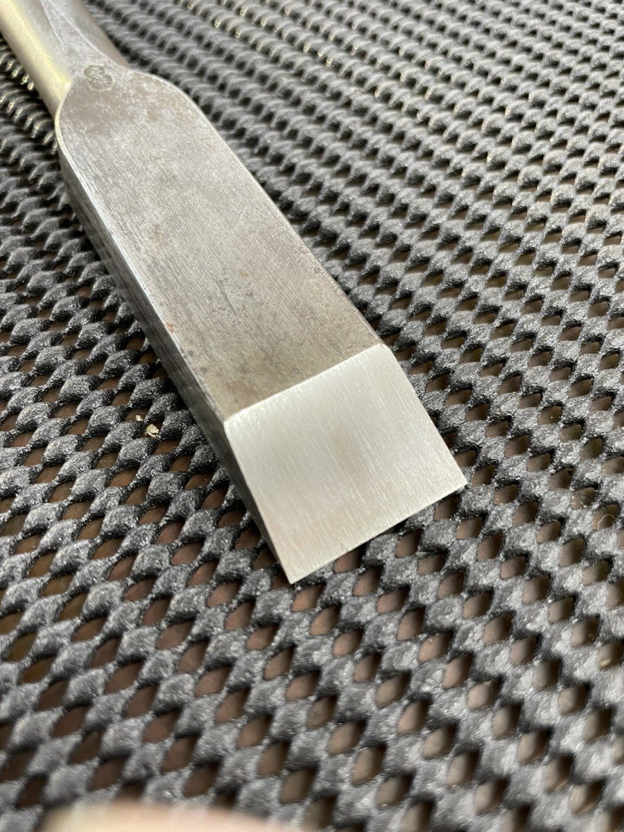 【中古品】【希少】左久作 山入鋼 鑿 約22.93mm
