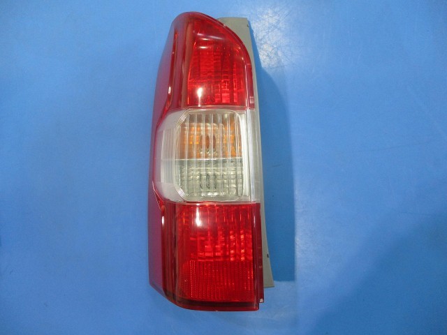 トヨタ プロボックス NSP160V　左・テールランプＡｙ　イチコ　52-280