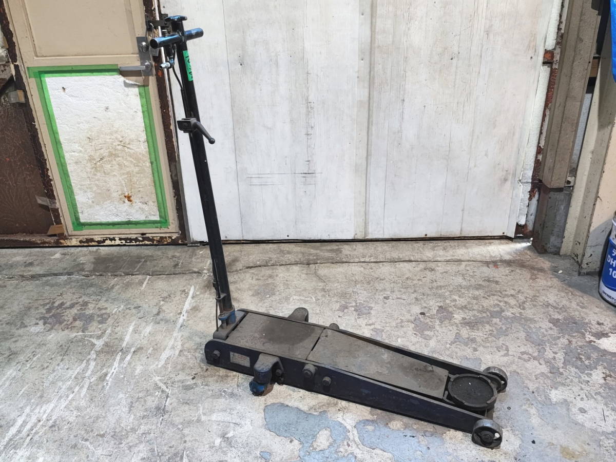 中古ジャッキは「種類次第で買取できる」！処分に困ったら査定しよう 