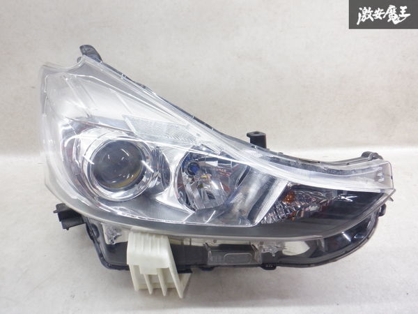 トヨタ純正 ZVW40W ZVW41W プリウスα 後期 ハロゲン ヘッドライト ヘッドランプ 右 右側 運転席側 KOITO 47-64 棚2L21 純正 後期 プリウスα プリウスα型式：DAA-ZVW41W（トヨタ）のクルマカタログ｜中古車の ルーフスポイラー LEDビーム