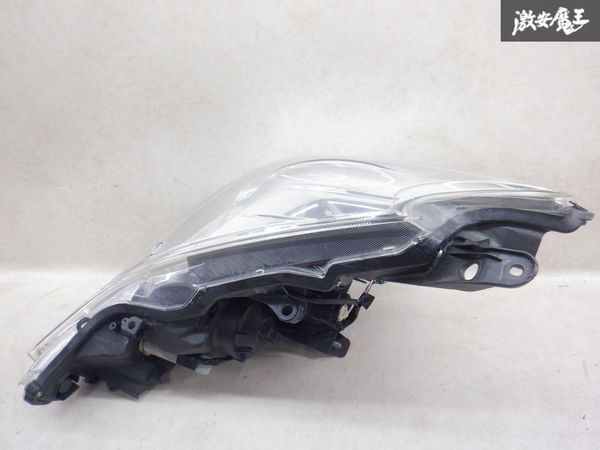 トヨタ純正 ZVW40W ZVW41W プリウスα 後期 ハロゲン ヘッドライト ヘッドランプ 右 右側 運転席側 KOITO 47-64 棚2L21 純正 後期 プリウスα プリウスα型式：DAA-ZVW41W（トヨタ）のクルマカタログ｜中古車の ルーフスポイラー LEDビーム