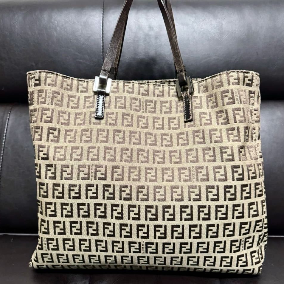 1円 【高級感】 FENDI フェンディ トートバッグ ハンドバッグ ズッキーノ FF柄 キャンバス レザー 金具 ブランド 総柄 ズッカ ロゴ 美品