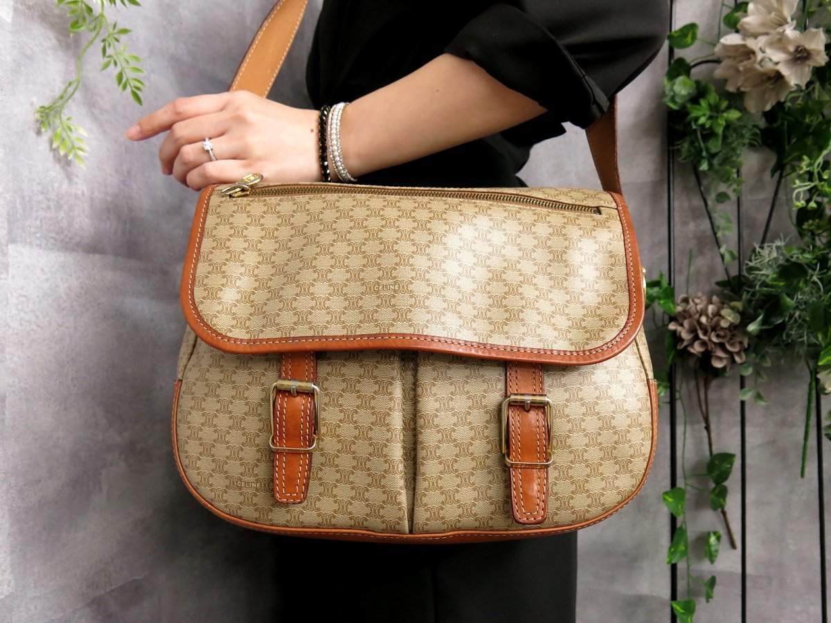 超美品○CELINE セリーヌ○マカダム柄○PVC カーフ レザー 本革