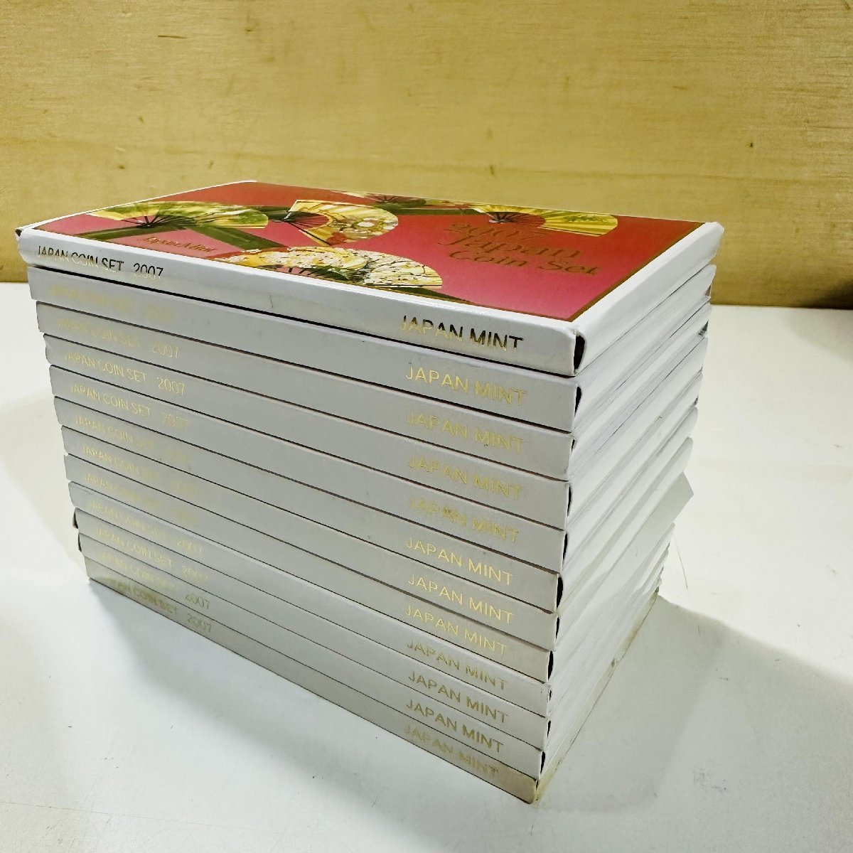 正規品 1円~ 行事用貨幣セット 2007年 平成19年 ジャパンコインセット まとめ12点セット 額面7992円 純銀約51.6g シルバー 銀メダル 記念貨幣(平成)｜売買されたオークション情報、yahooの商品情報をアー 記念硬貨
