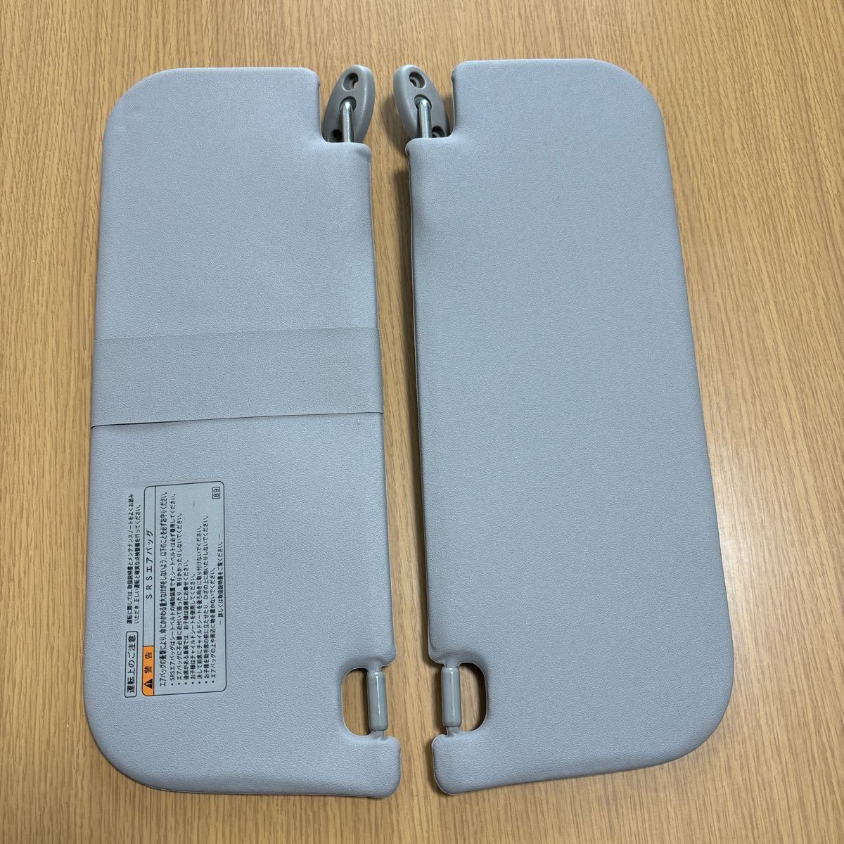 スバル サンバー サンバイザー 左右