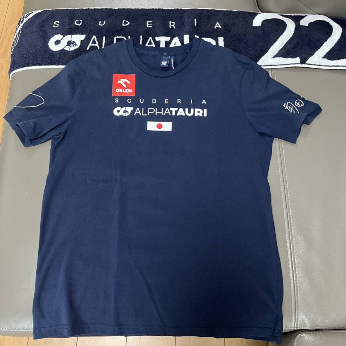 ♪アルファタウリ ALPHATAURI 角田雄毅 応援 Tシャツ 【特注】 ORLEN ロゴ入り　♪おまけ付き