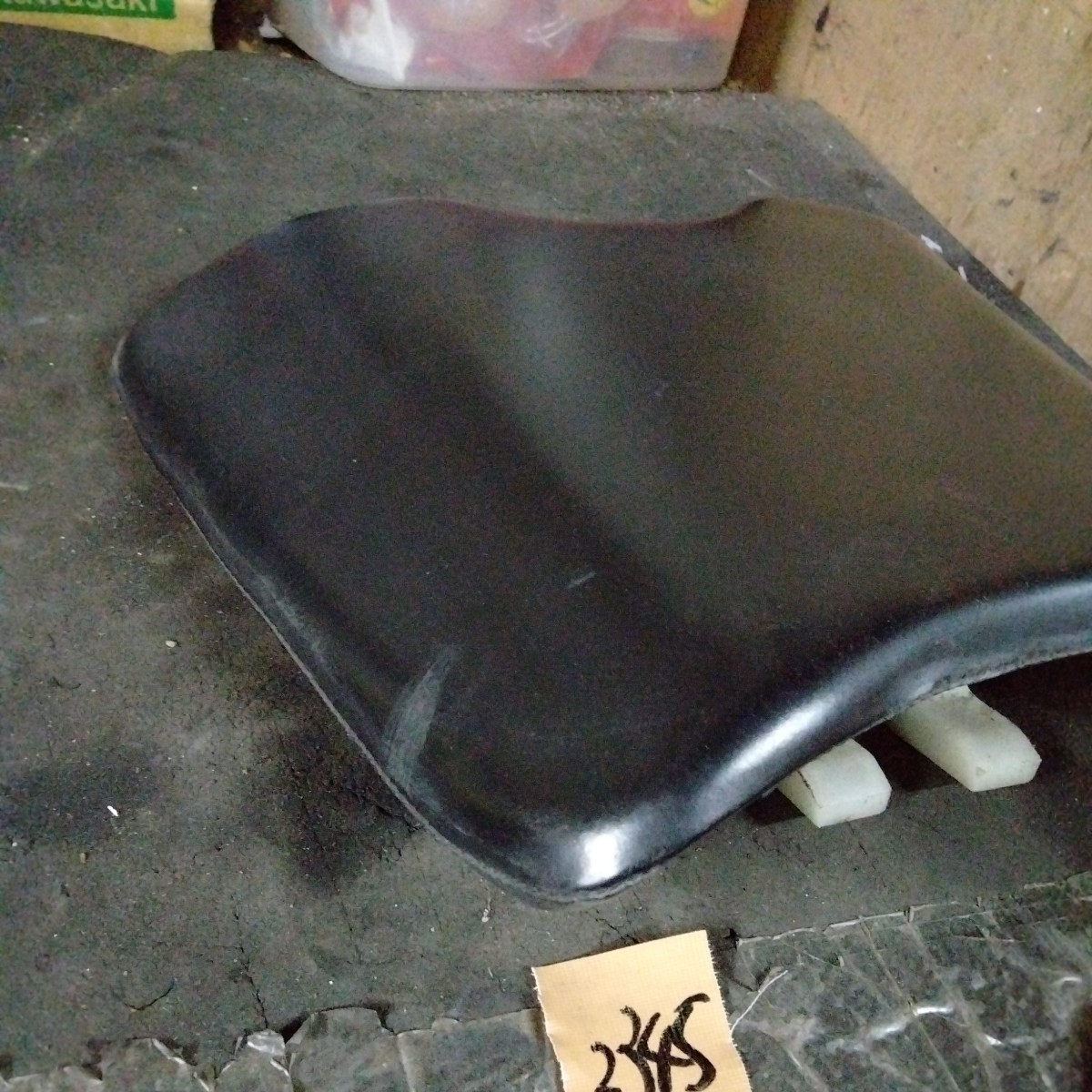 ホンダ　RVF400　メインシート　NC35