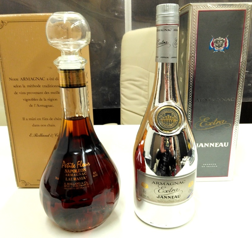 ☆古酒 JANNEAU EXTRA ジャノーエクストラ シルバー700ml42%&ローラシア ナポレオン プティフルール700ml40％計2本箱付 未開栓※税込価格☆