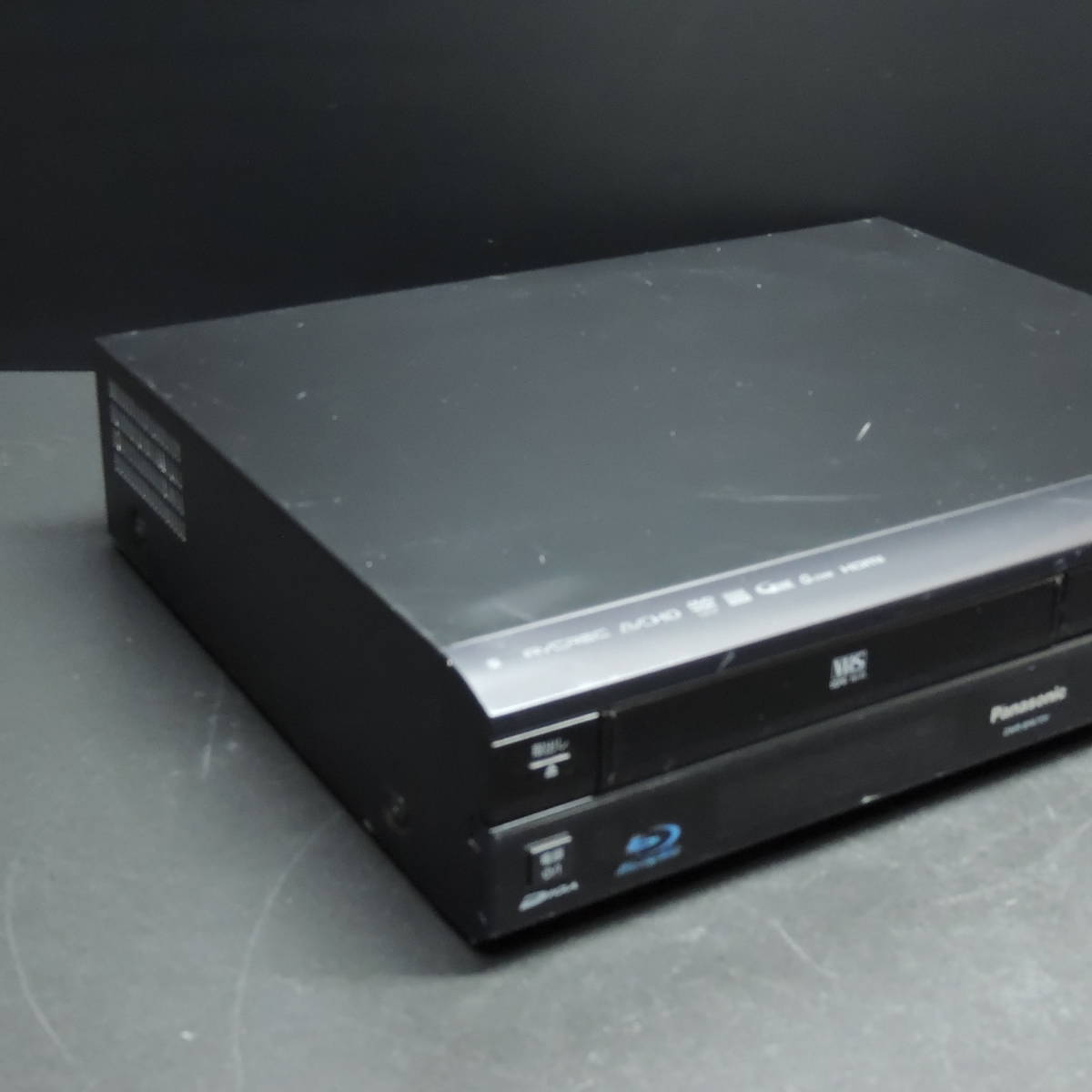 Panasonic DMR-BR670V VHS一体型ブルーレイレコーダー 2009年製 