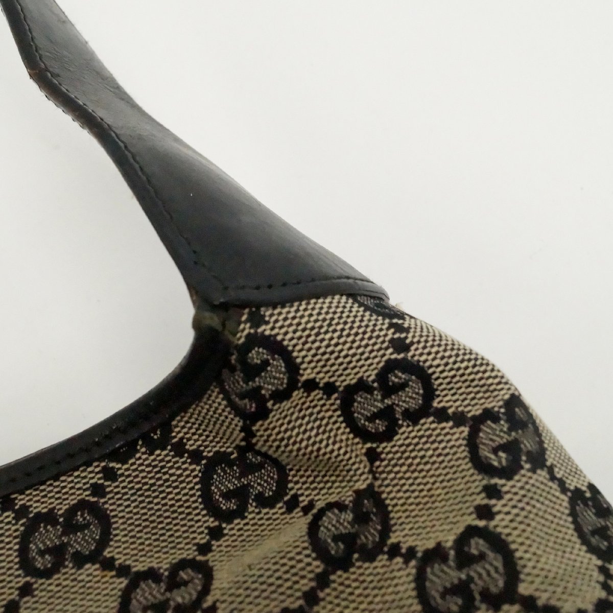 中古 GUCCI グッチ ショルダーバッグ キャンバス×レザー 黒 ブラック 