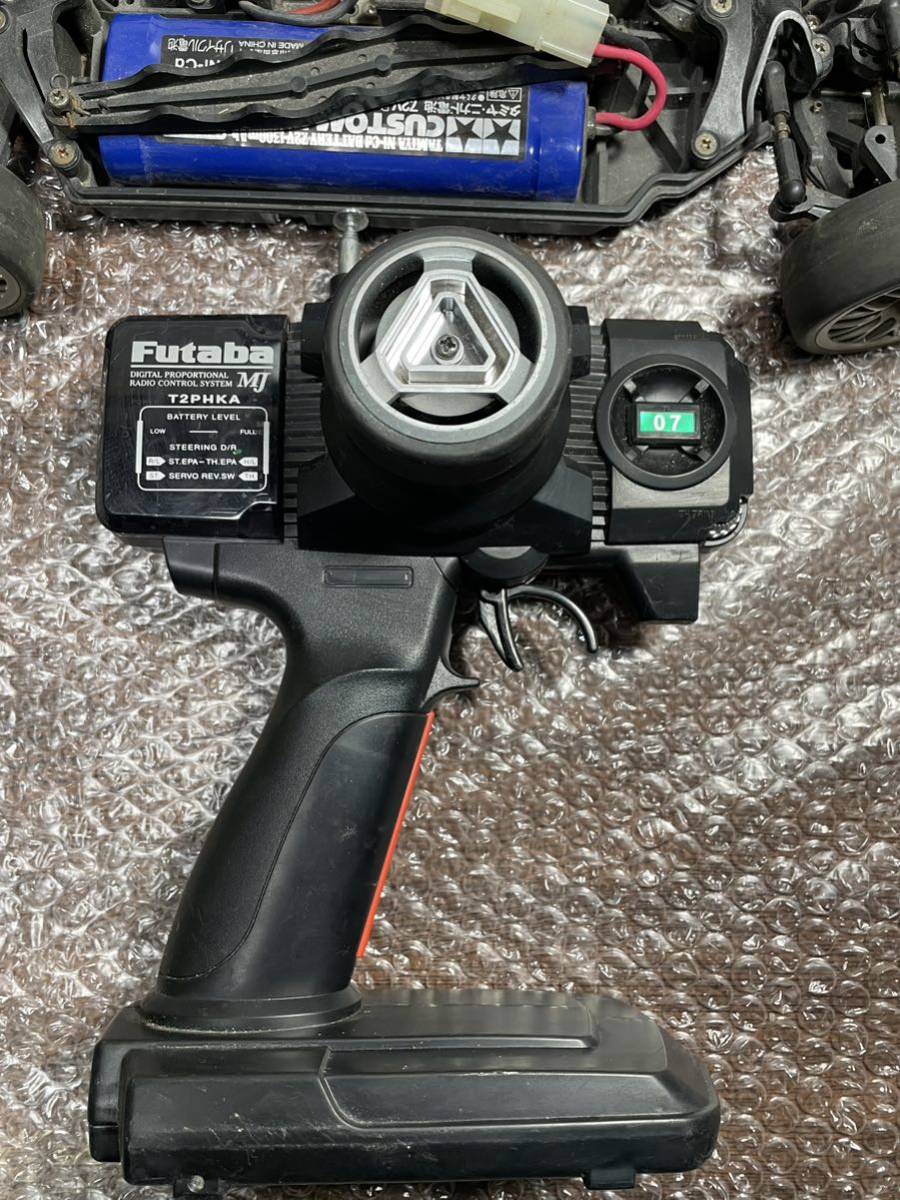Futaba FP-R122JE ラジコン コントローラー Futaba T2PHKA ラジコン