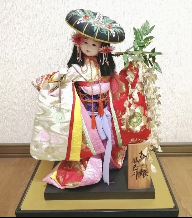 autuonan、日本人形 藤娘です。 中古品 日本人形 藤娘 古物 昭和レトロ(日本人形)｜売買された