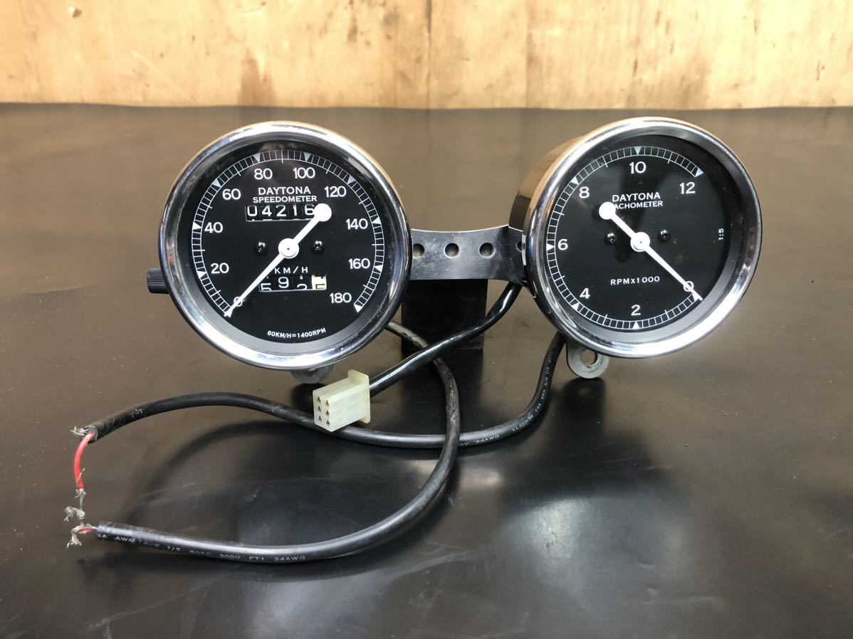 デイトナ スミスタイプ クラシックメーター 80㎜ スピード タコ ステー