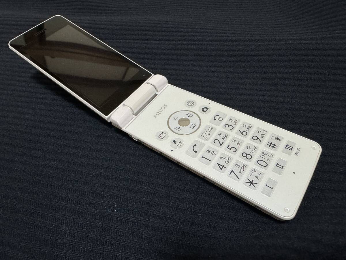 AQUOS ケータイ4 A206SH Y mobile ワイモバイル 白 ホワイト(携帯電話