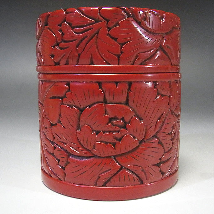 □村上堆朱 泉山 堆朱牡丹唐草文 茶筒 共箱□茶道具(漆芸)｜売買された