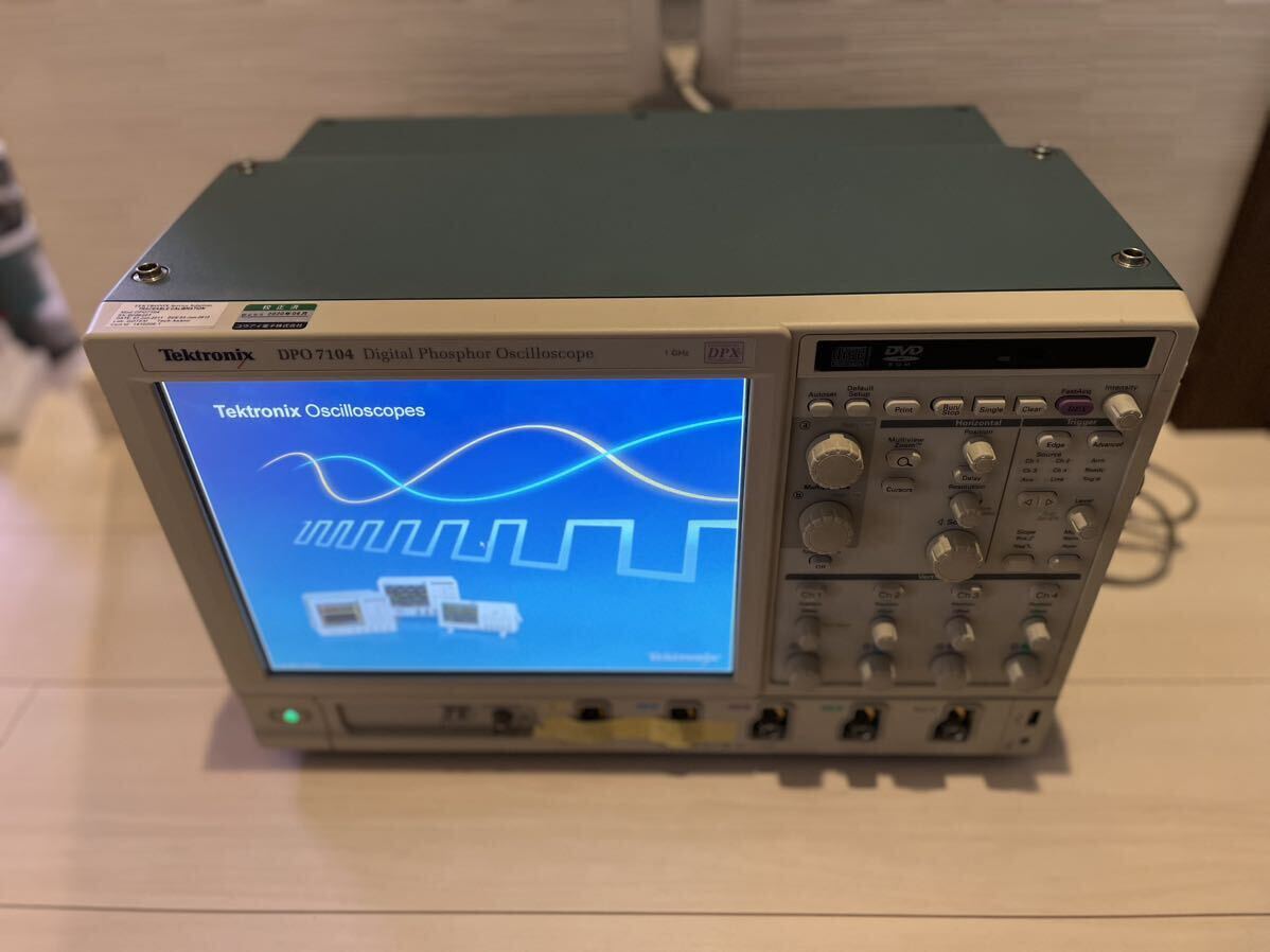 Tektronix テクトロニクス デジタルオシロスコープ テクトロニクス DPO7104 (Digital Phosphor Oscilloscope)_9