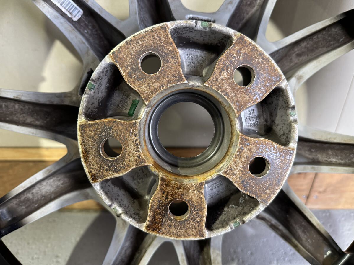 R35 GT-R 純正アルミホイール リヤ用 1本のみ RAYS製 10.5J+25 PCD114.3 5H ブリヂストン ポテンザRE070R 285/35R20 100Y 美品_4