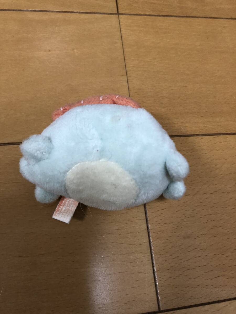 送料込 すみっコぐらし とかげ おすし マスコット キーチェーン サーモン 寿司 すし ぬいぐるみ_3