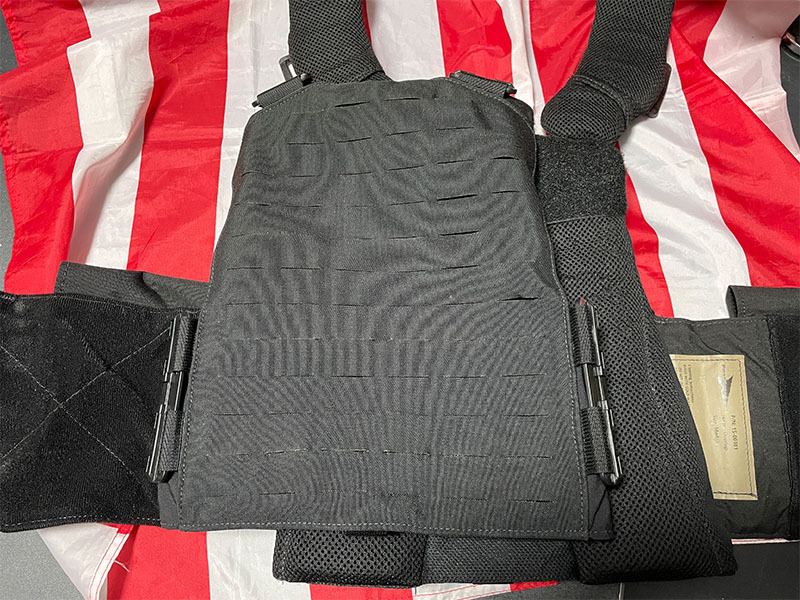 実物 First Spear プレートキャリア strandhogg MBAVカット ブラック S