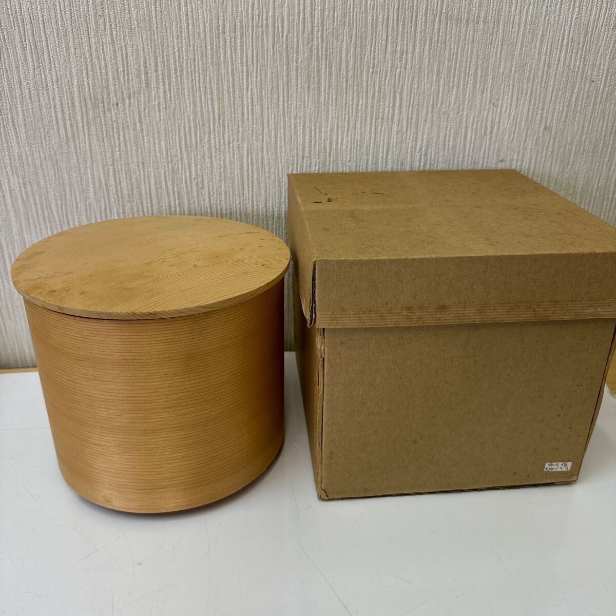 ヤ60 未使用保管品　曲水指 茶道具 杉木地 曲水指 曲物 綴目 箱無 水屋道具 煎茶道具 茶器 水差　お点前 サイズ直径19センチ高さ16.5cm_1