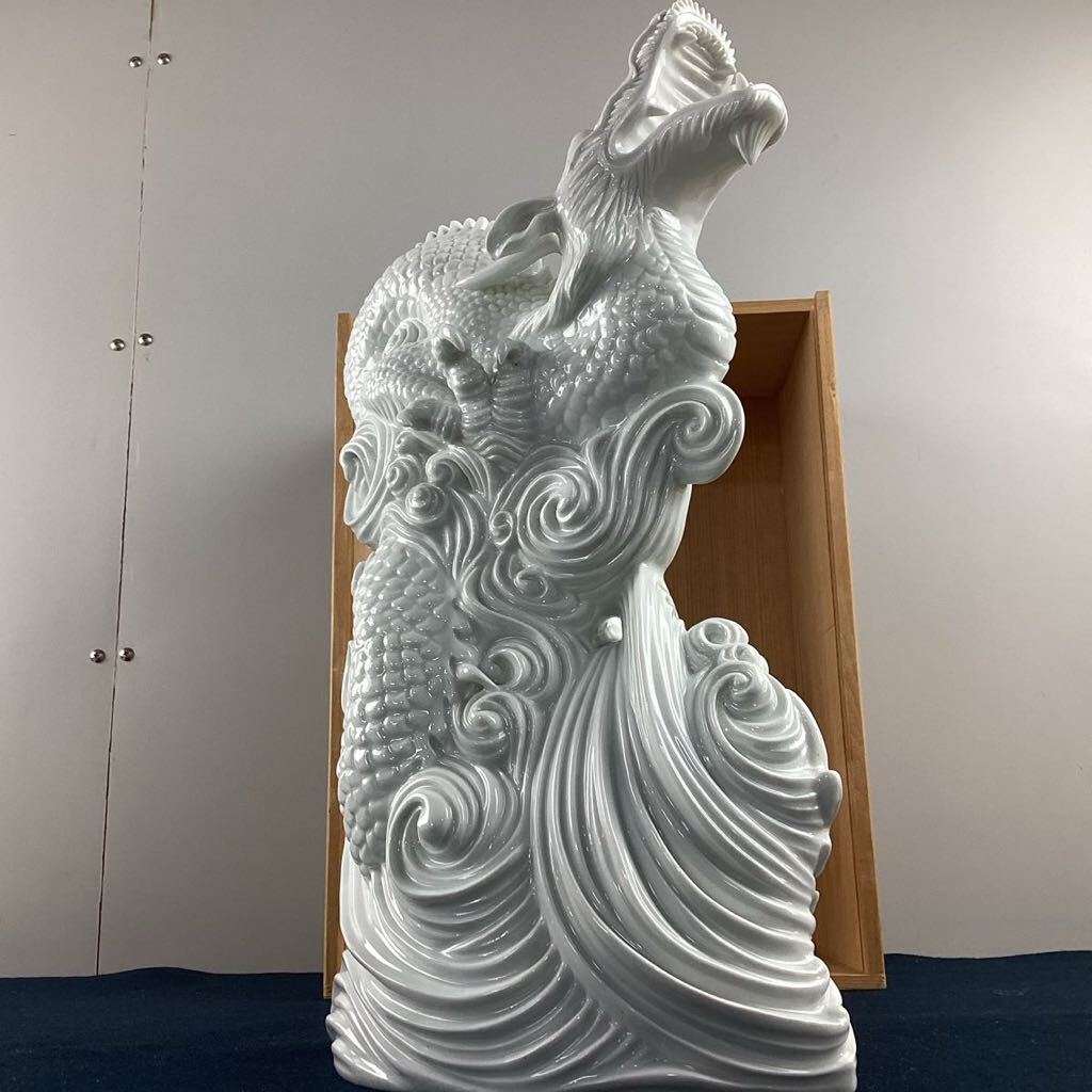 鍋島焼 大五作 鷹 白磁 置物 白磁馬/鍋島焼/大五窯/置物/インテリア