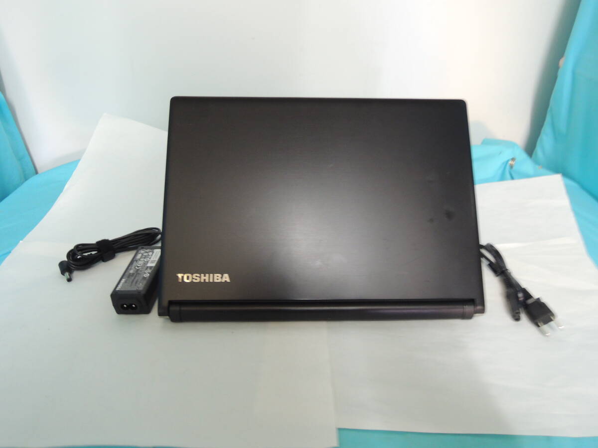 TOSHIBA dynabook R73/U Model:PORTEGE R30-C Series 型番:PR73UFAA447AD81 ...