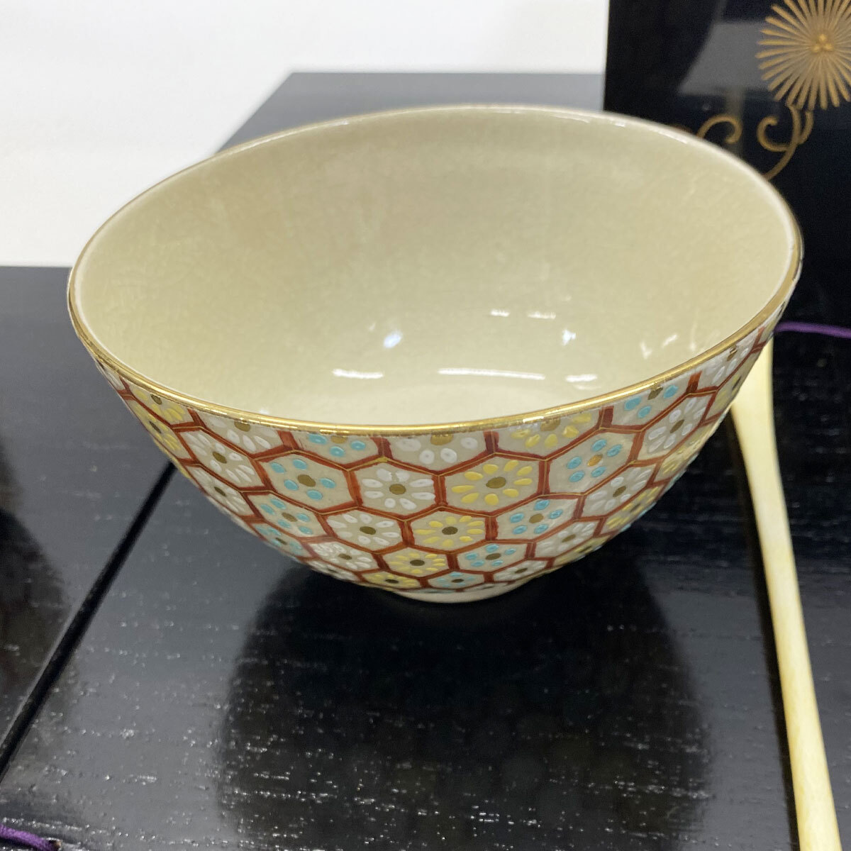 茶道具 茶箱 茶箱セット 蒔絵師 春峯 茶碗 棗 茶筅 茶筅筒 香合 器据