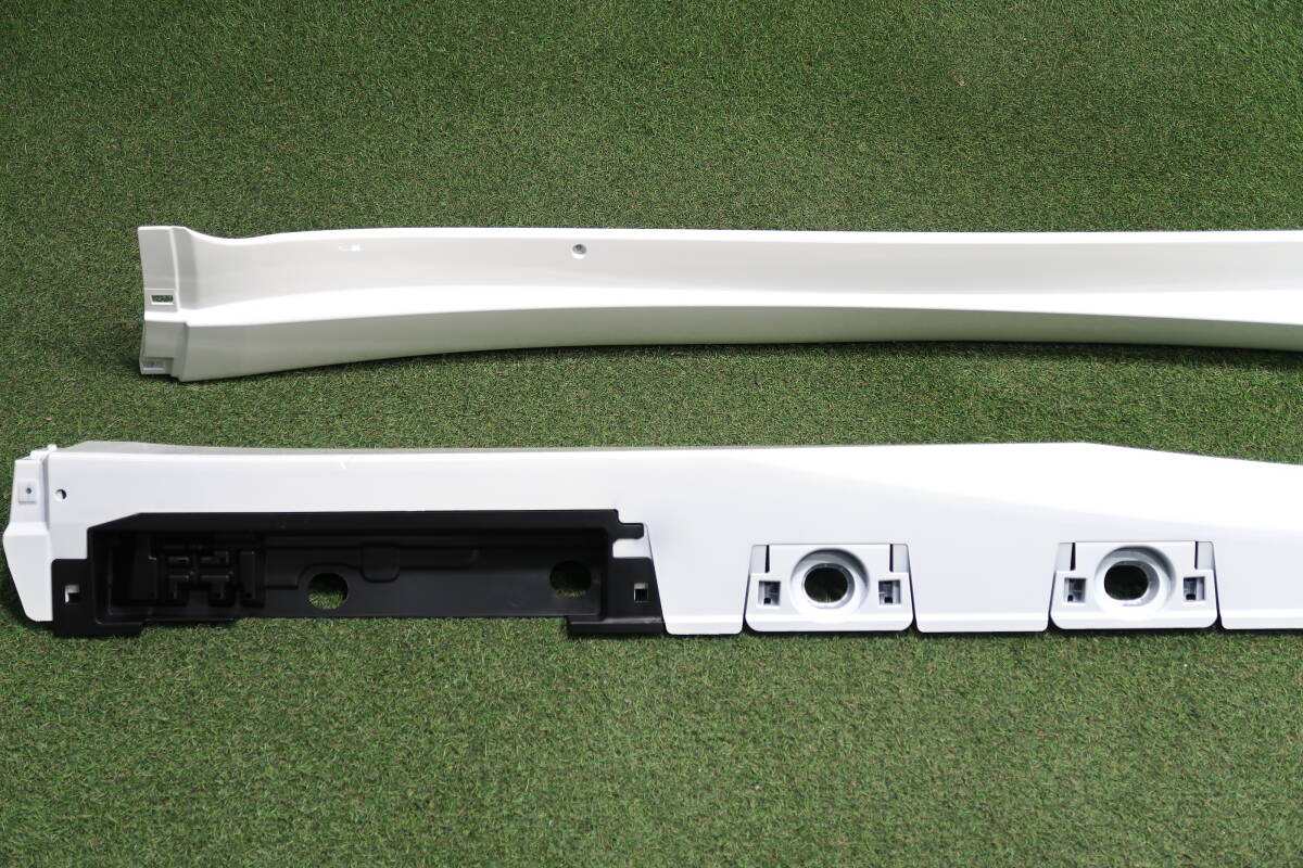 ＜未使用品/即納!＞トヨタ 60系 プリウス 純正 サイドステップ 左右セット 品番:75850-47040/75860-47040 ホワイトパールマイカ(089) 白 プリウス 60系 サイドステップ パーツ（サイドステップ｜外装・エアロ 左右 75860-47080