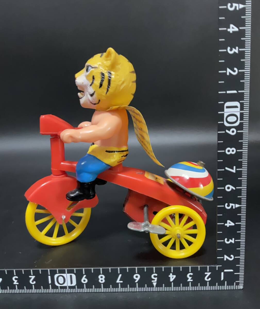 958】タイガーマスク三輪車 可動 ／ ◇Tin Toy ブリキ（中古）／ 1円