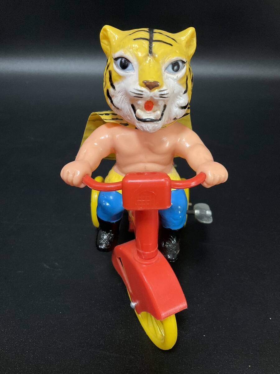 958】タイガーマスク三輪車 可動 ／ ◇Tin Toy ブリキ（中古）／ 1円