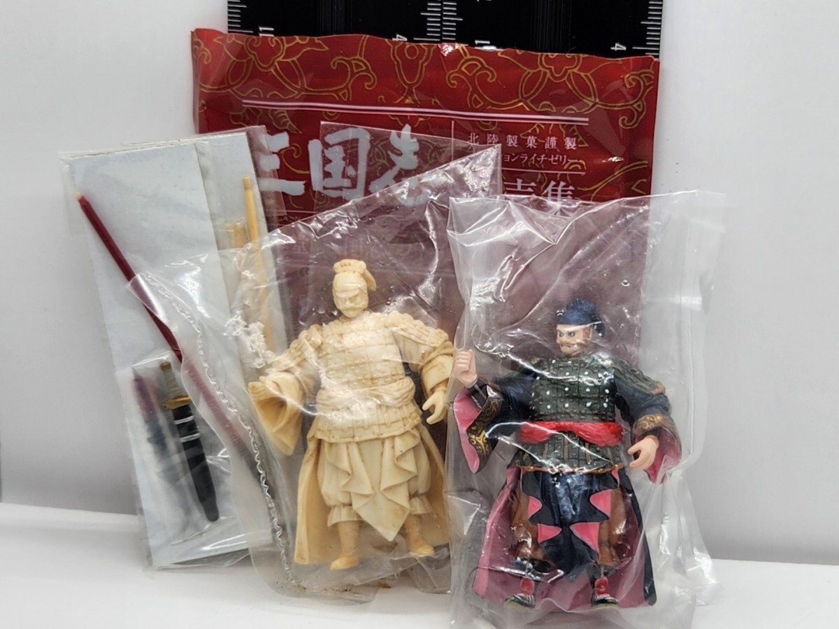 海洋堂 三国志 川本喜八郎 フィギュアコレクション 彩色&象牙色版 張飛