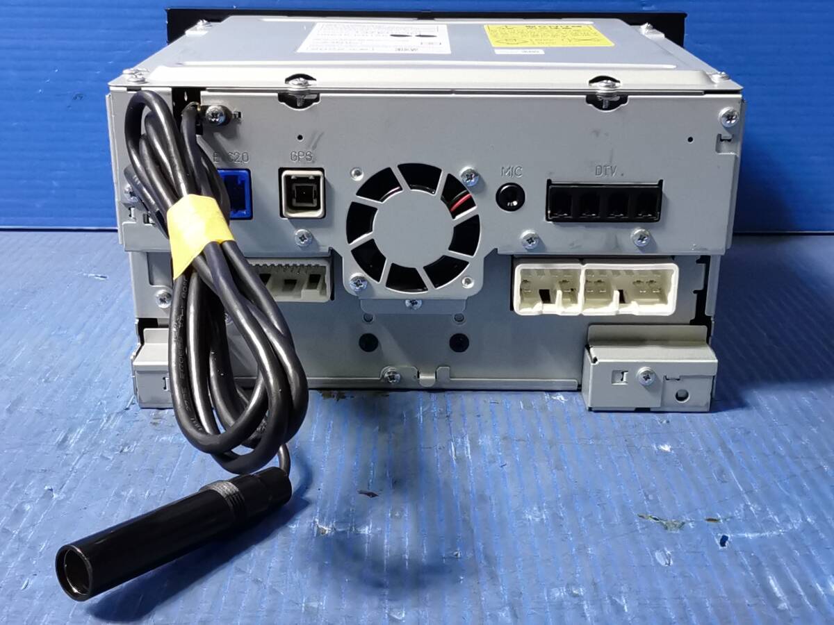 ダイハツ純正ナビ NMZK-W72D フルセグ/CD/DVD/SD/USB/Bluetooth 動作