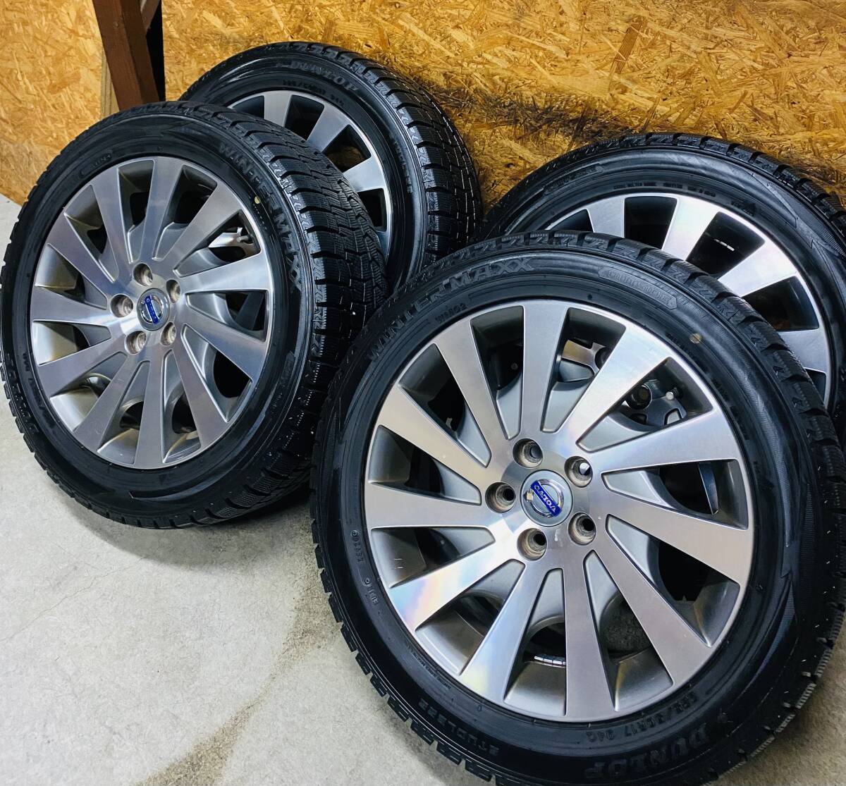 希少　早いもの勝ち　ボルボ　深溝スタッドレス 　V６０　V７０他　225/50-17 VOLVO_2