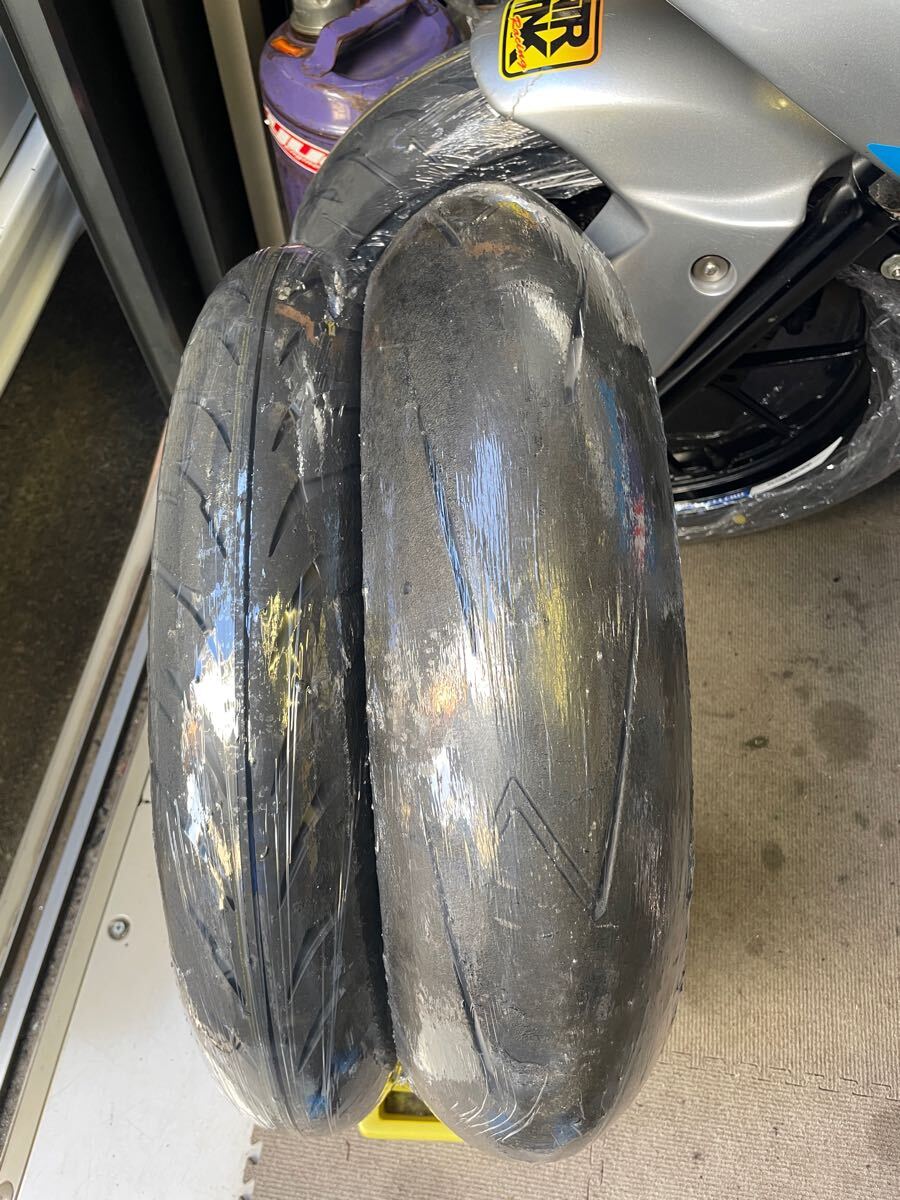 バリ山F:BS BT-39SS 100/80-17 R:MAXXIS SUPERMAXX RACE 140/70R17 M/