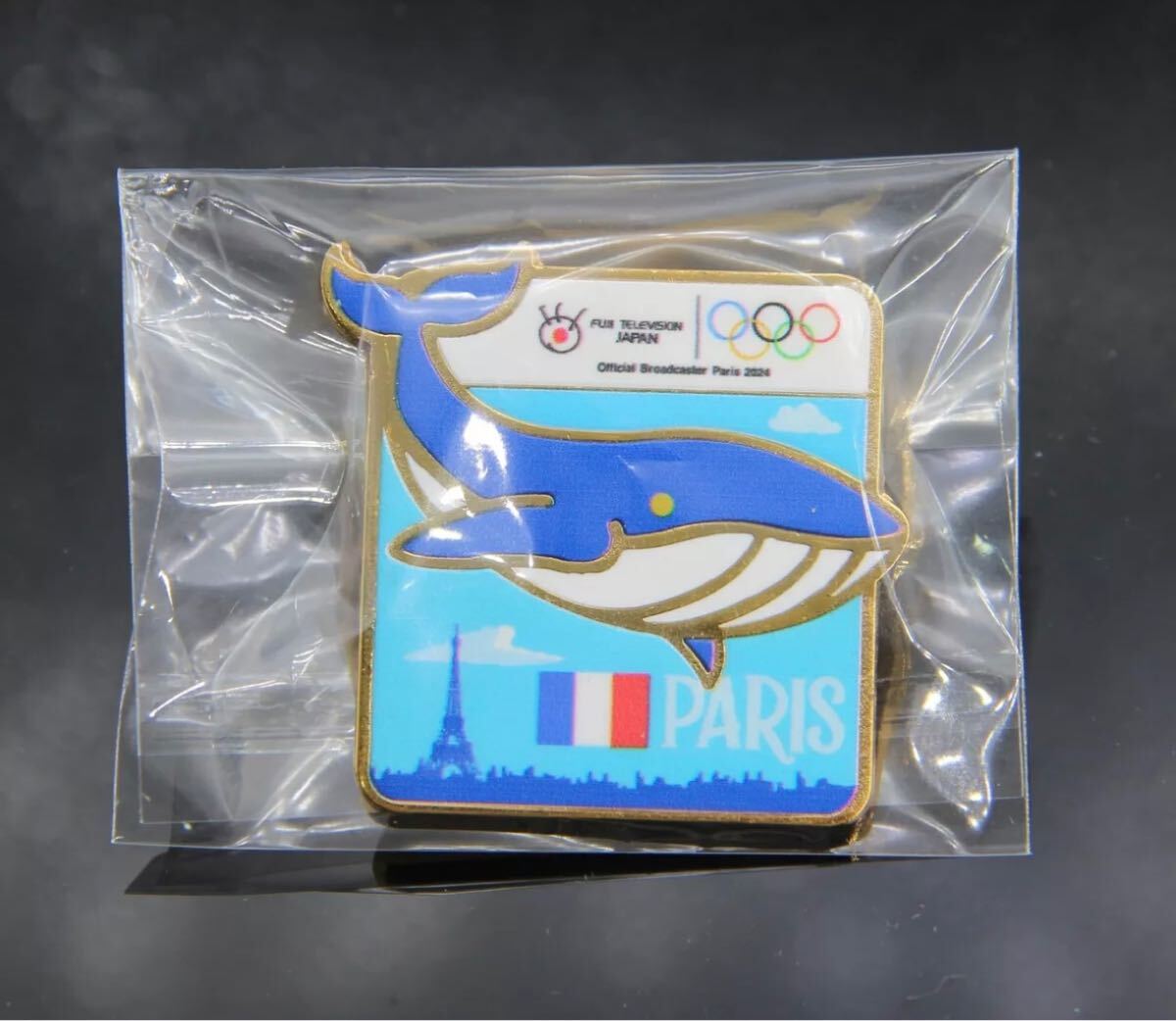 非売品】 パリオリンピック ピンバッジ ルフィ アンパンマン 
