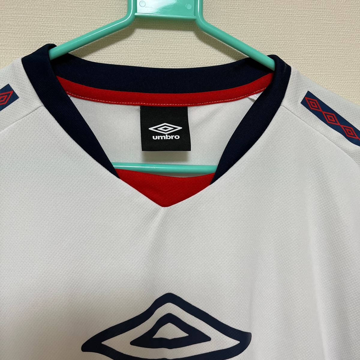 アンブロ ロゴグラフィックプラクティスシャツ 半袖 ジュニア　160 UMBRO スポーツTシャツ_2