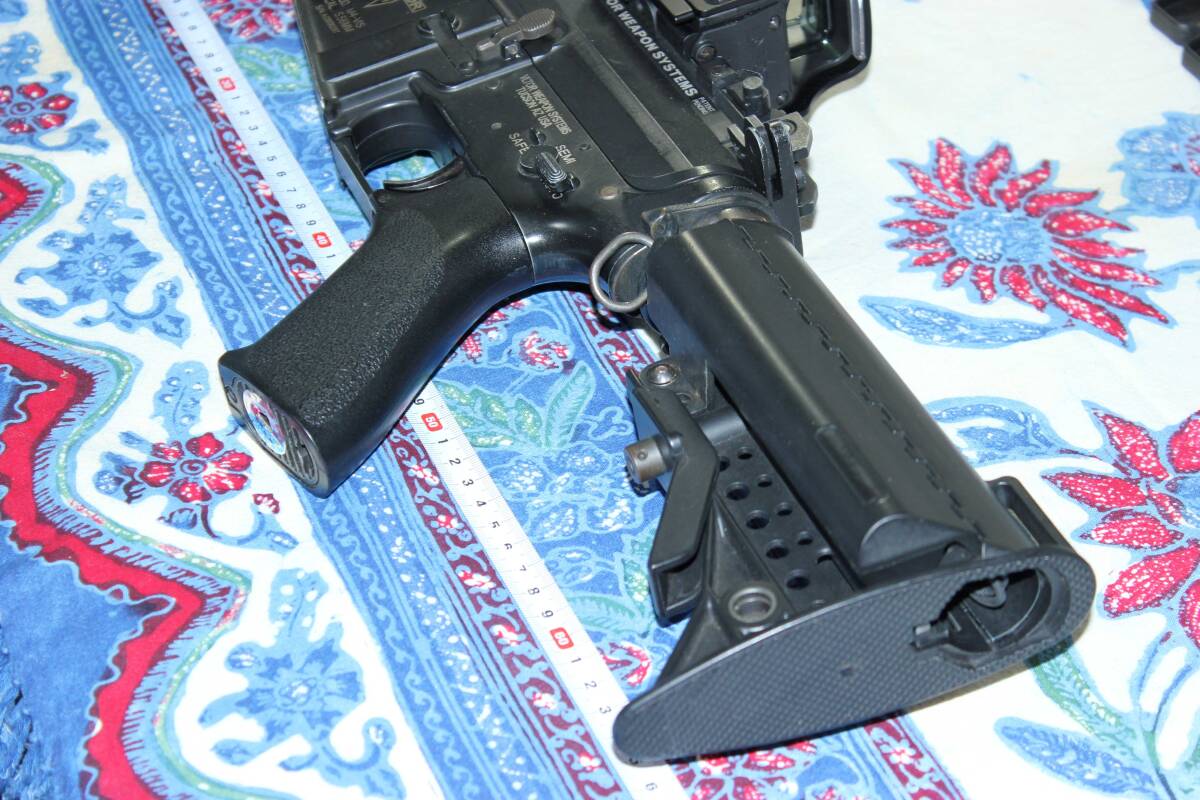 大阪ファーストチューン キングアームス製Vltor(ボルトー)M4-VS1 予備バッドストック マグプルマガジン６本 フォアグリップ ダミーPEQ-Ⅱ_5