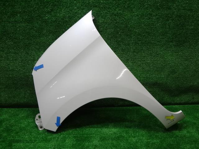 スペーシア DBA-MK32S 左Fフェンダー 57711-81M10 (Mogee FK681 BFA3