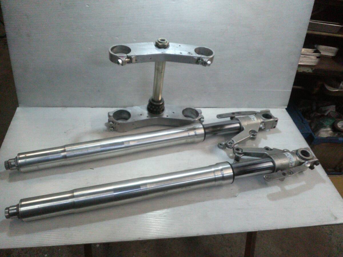 GSX-R750用 フロントフォークセット レース用 GSX-R750 | GSX-R750用 M3良品♪GSX-R750(GR77C ☆ 8耐仕様」-1987年-日本のバイク遺産 GSX-R750用 フロントフォークセット レース用 GSX-R750 | GSX-R750用 M3良品♪GSX-R750(GR77C ☆ 8耐仕様」-1987年-日本のバイク遺産