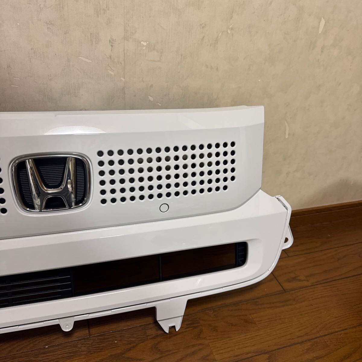 新車外し 5 美品 ホンダ HONDA 新型 N-BOX JF5 JF6 フロント ラジエーター グリル ホワイトパール 白系 71202-32RA-0030 ホンダ N-BOX 価格.com Honda Cars 6年連続で販売